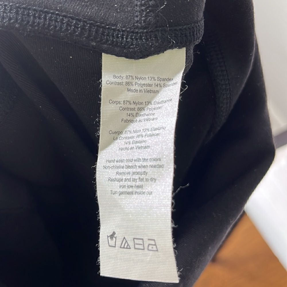 Alo Women’s Size Small Black Leggings - Picture 3 of 4
